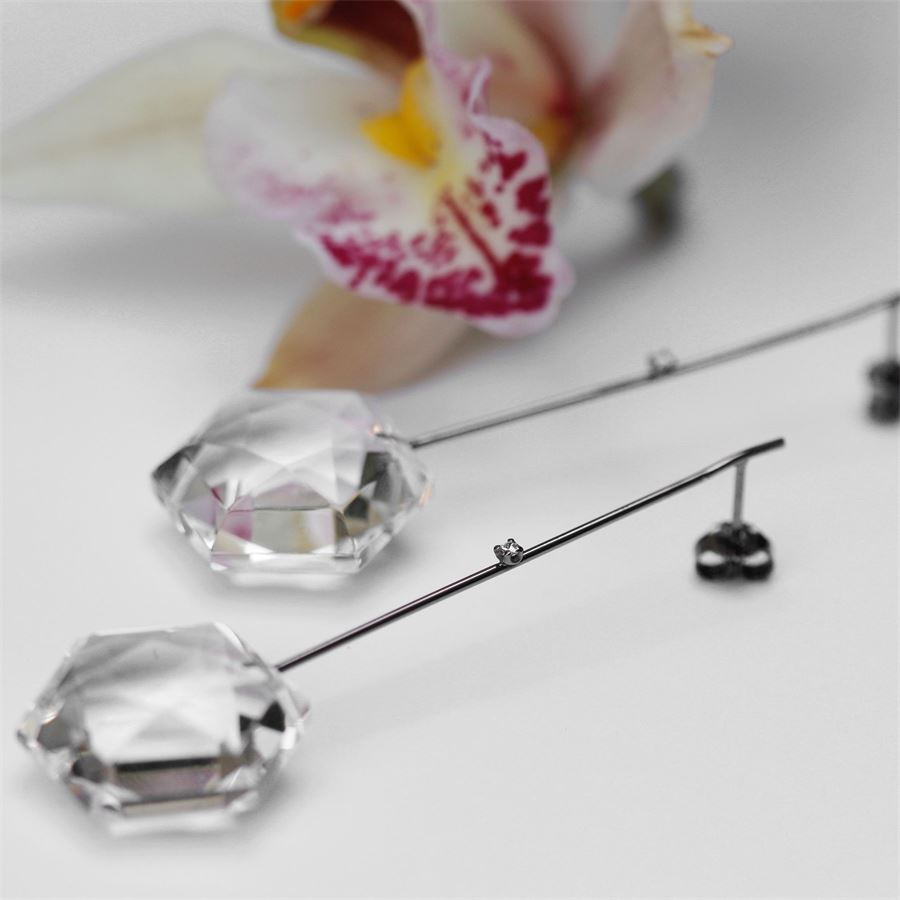 Black gold 'Amo' earrings with diamonds AMI | OR7 CDR OTTGAU9N CT.0,04